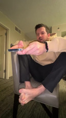 Dillon Francis Feet (4 images)