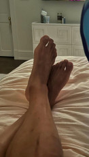 Dwayne Johnson Feet (7 images)