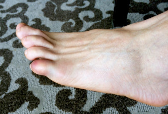 Guy Pearce Feet (13 photos)