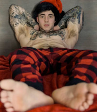 Jake Andrich Feet (19 images)