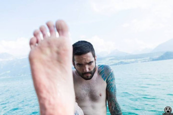 Jeremy Mckinnon Feet (5 photos)