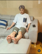 Jin Jin Feet