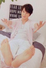 Jun Matsumoto Feet (4 photos)