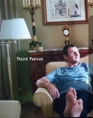 Liam Neeson Feet (13 images)