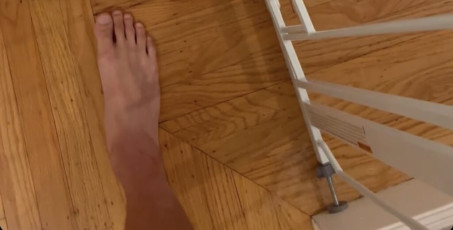 Nathan Adrian Feet (2 images)