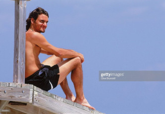 Roger Federer Feet (4 photos)
