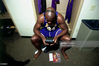 Shaquille Oneal Feet (4 images)