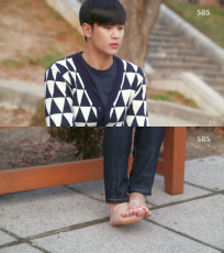 Soo Hyun Kim Feet (30 pics)