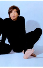 Takuya Kimura Feet (3 photos)