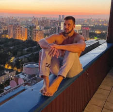 Viktor Sharovarov Feet (55 photos)