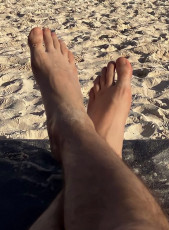 Joey Kidney Feet (33 pictures)