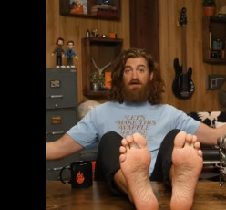 Rhett Mclaughlin Feet (6 pics)
