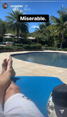 Ryan Tedder Feet (34 pictures)