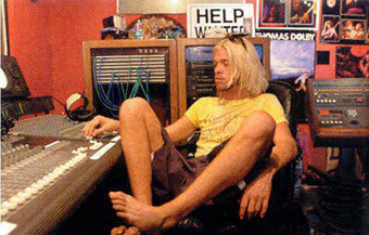 Taylor Hawkins Feet (129 pictures)