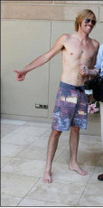 Taylor Hawkins Feet (129 pictures)