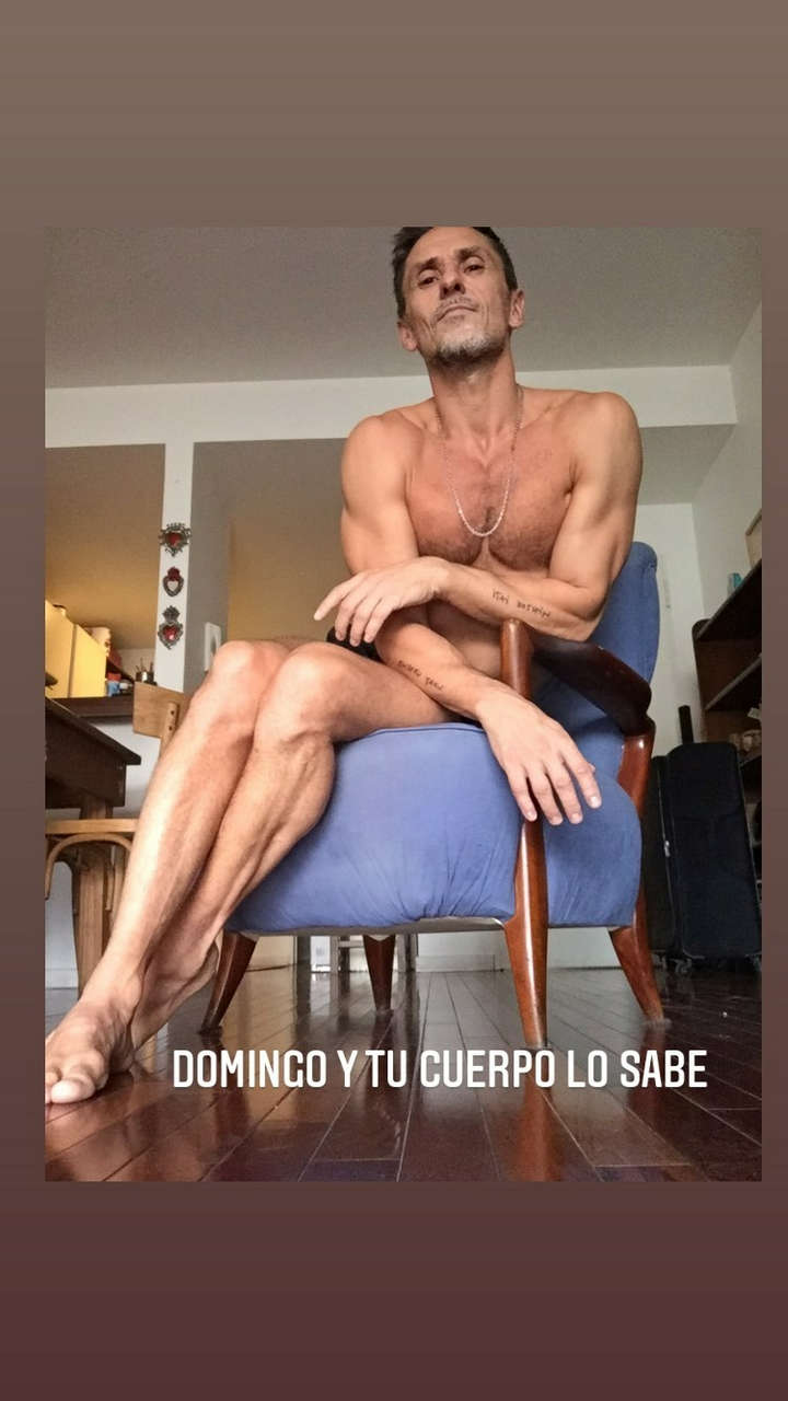 Carlos Casella Feet