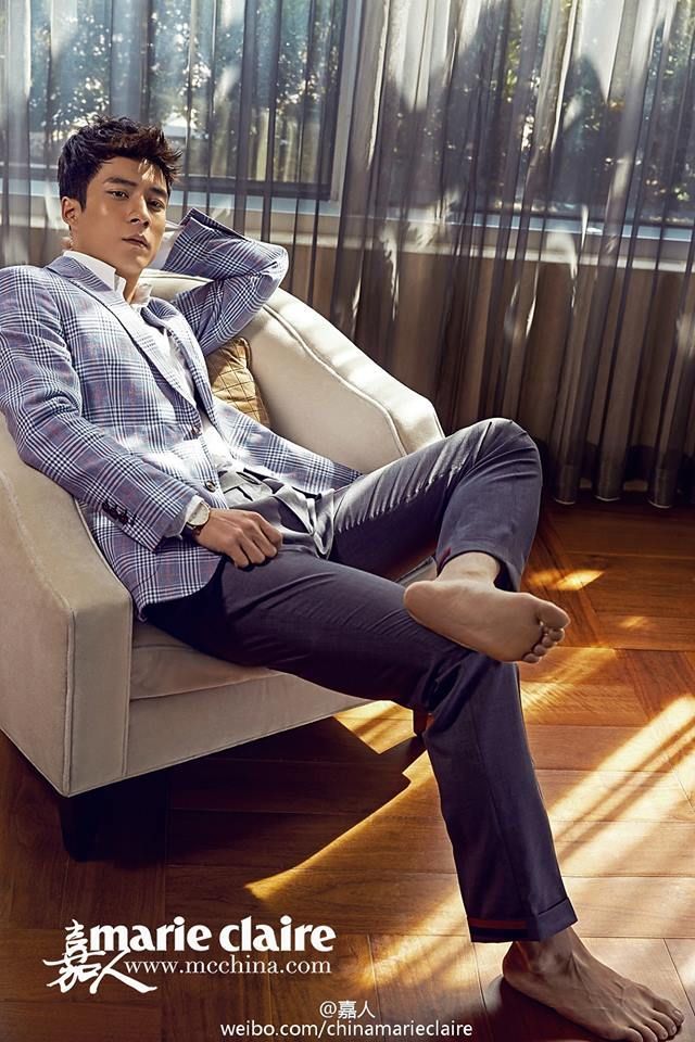 Dongjun Han Feet