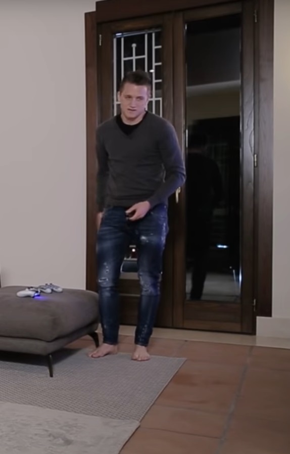 Piotr Zielinski Feet