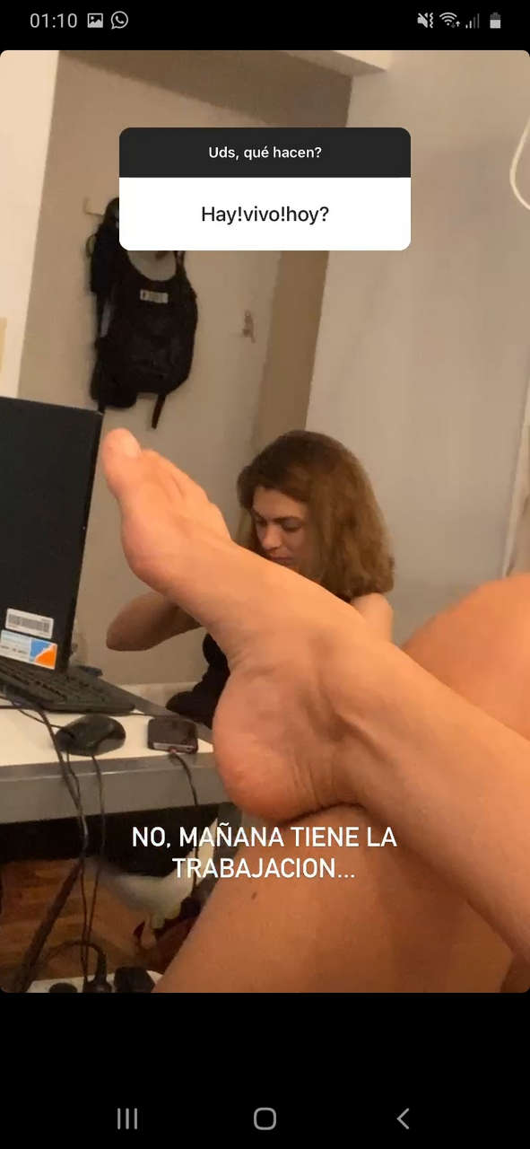 Axel Neri Feet