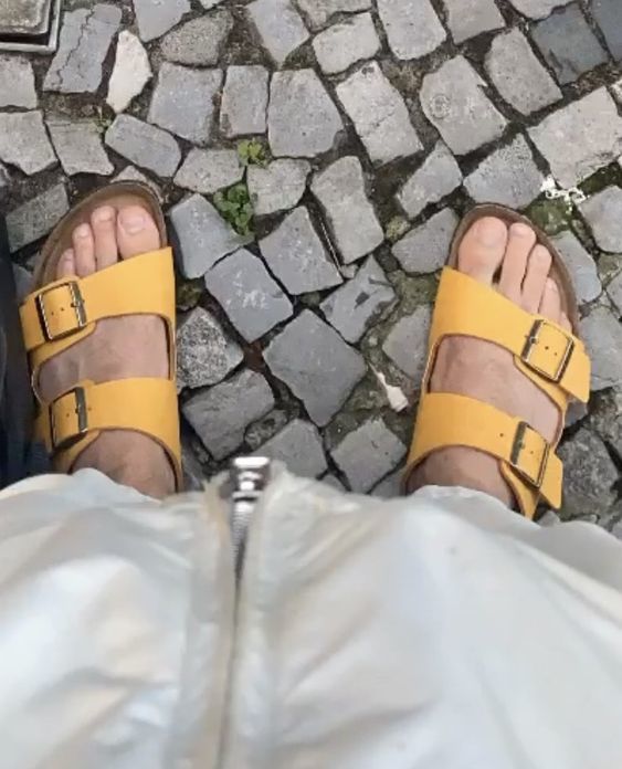 Felix Jaehn Feet