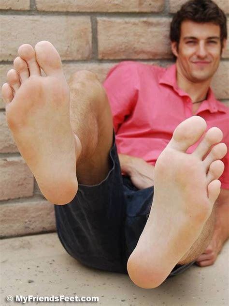 Felix Weso Feet