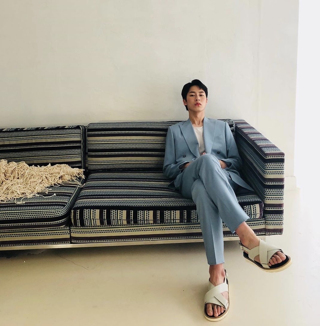 Jae Wook Lee Feet