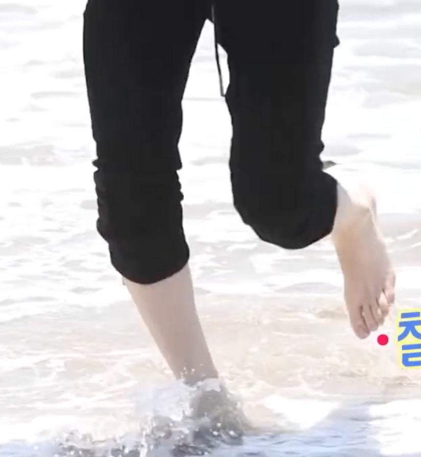 Kai Huening Feet