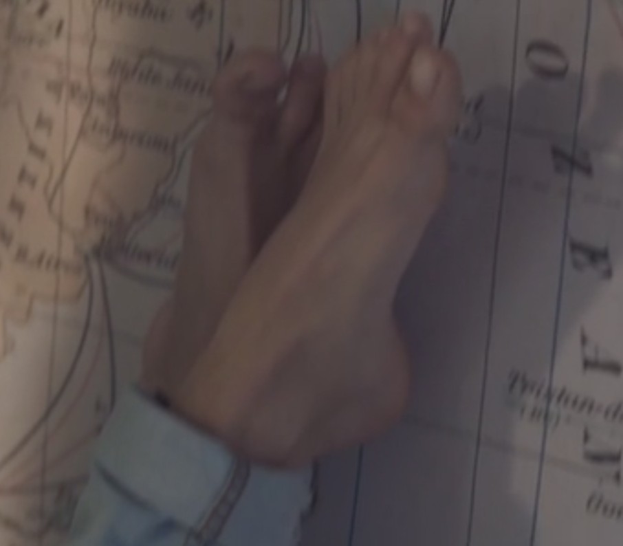 Louis Hofmann Feet