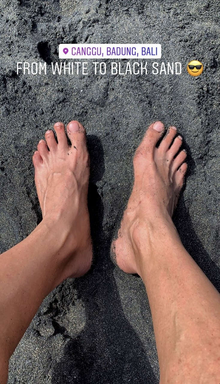 Simone Bredariol Feet