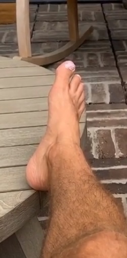 Thomas Rhett Feet
