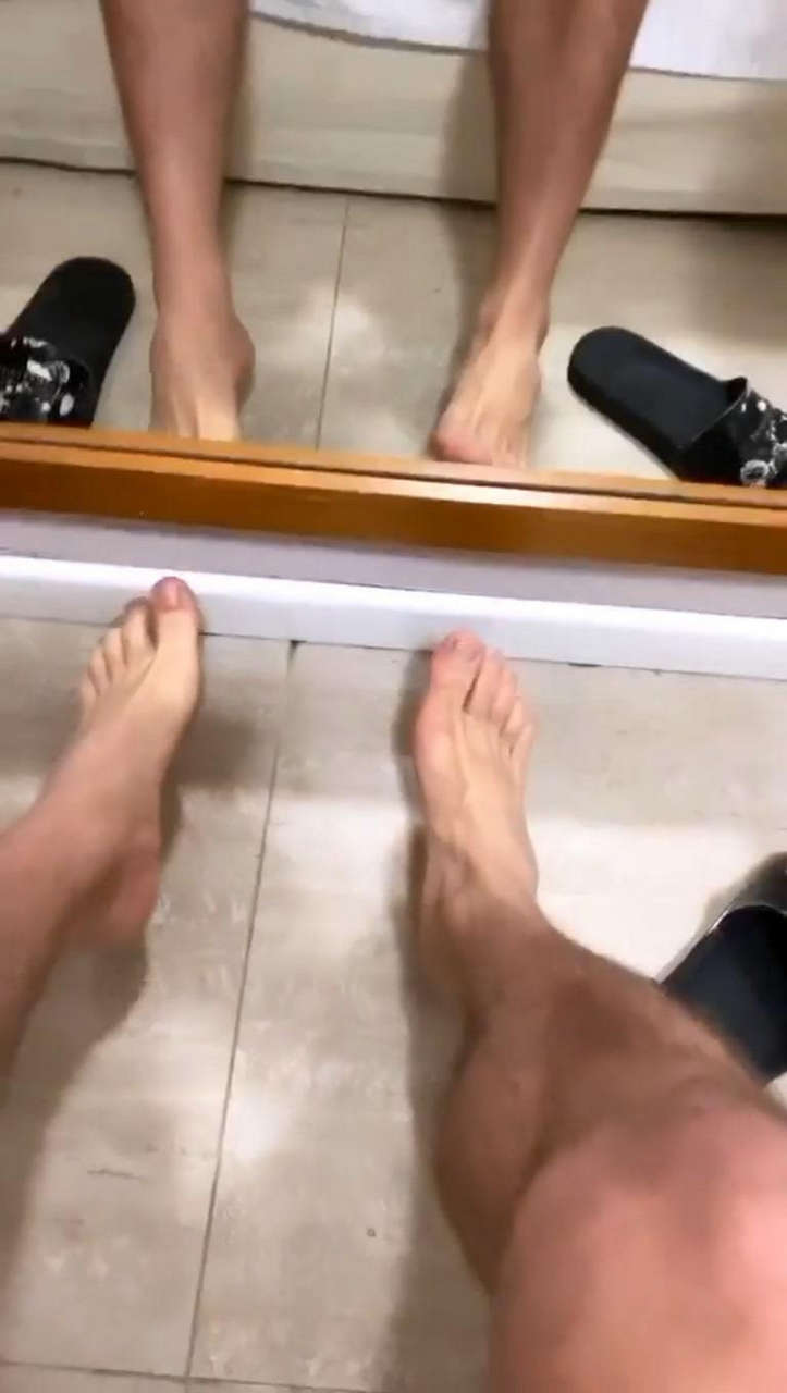 Victor Ferraz Feet