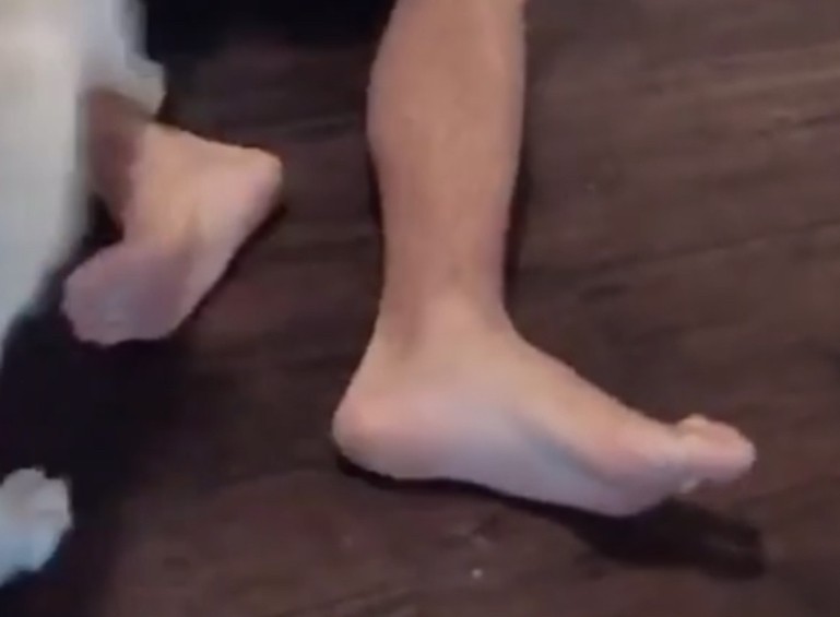 Noah Centineo Feet