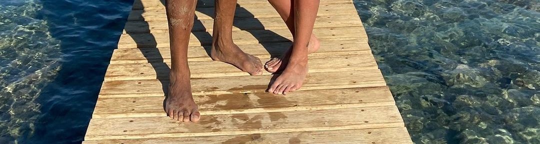 Karl Amoussou Feet