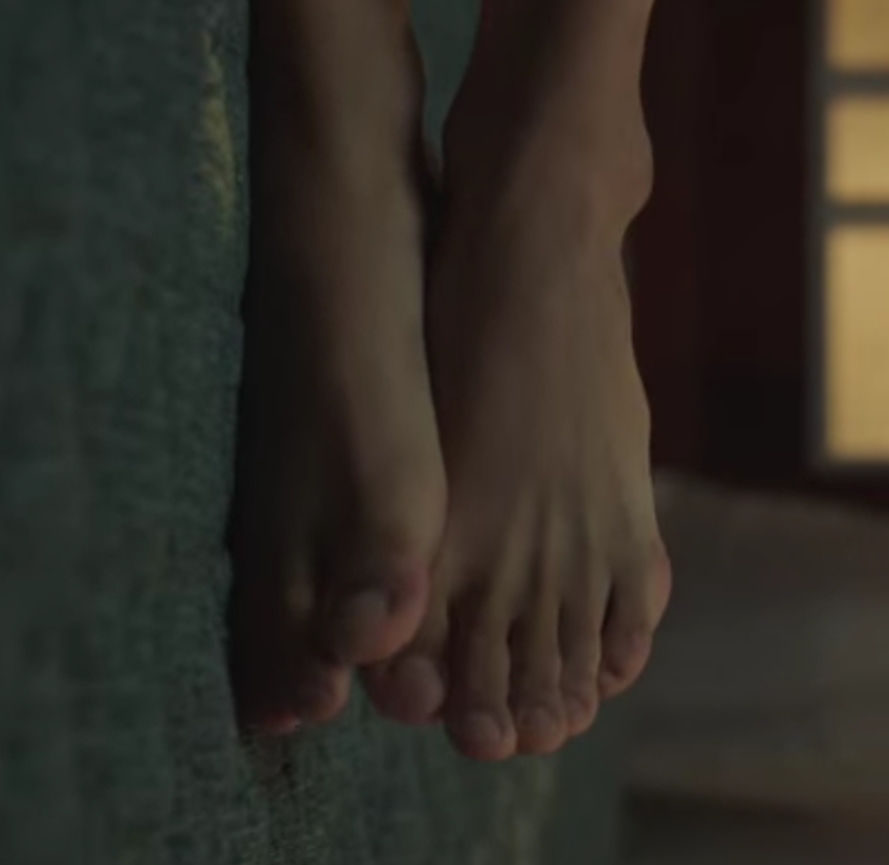 Kim Seon Ho Feet
