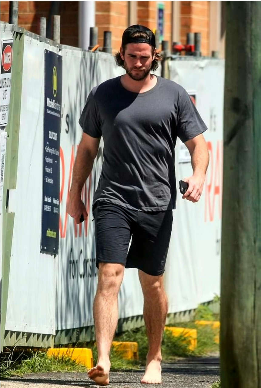 Liam Hemsworth Feet