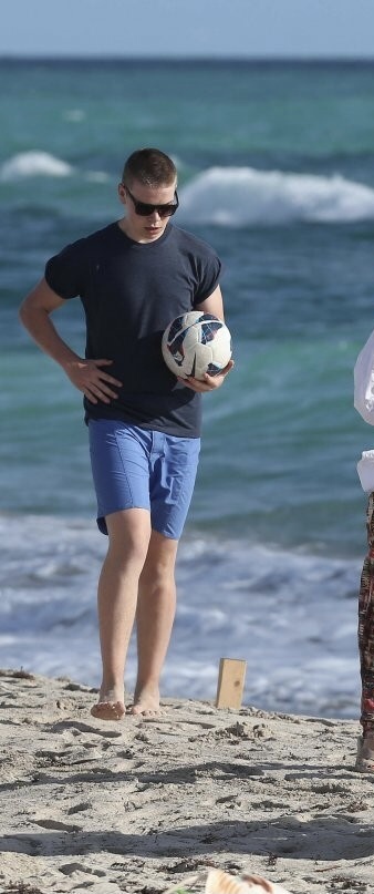 Will Poulter Feet