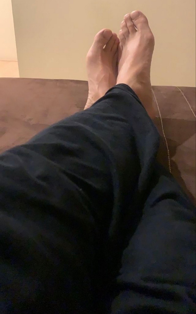 Arturo Carmona Feet