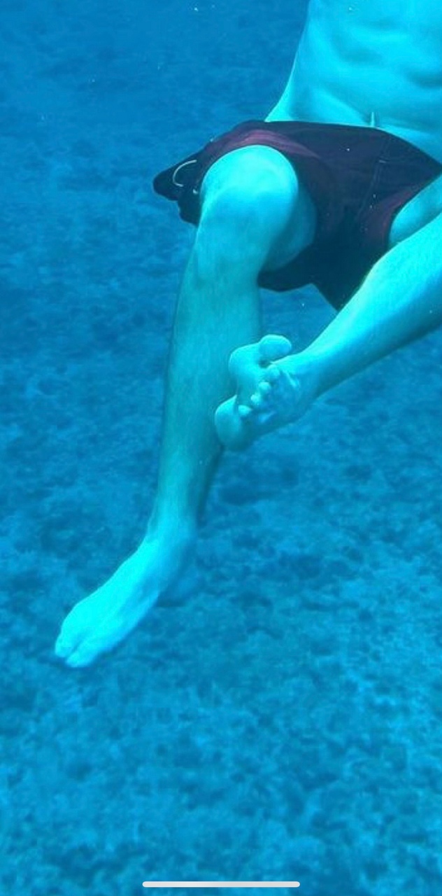 Jeremy Hutchins Feet