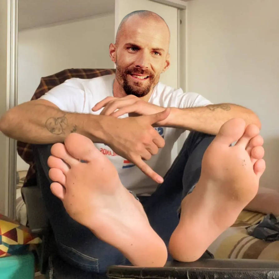 Oliver Riedel Feet