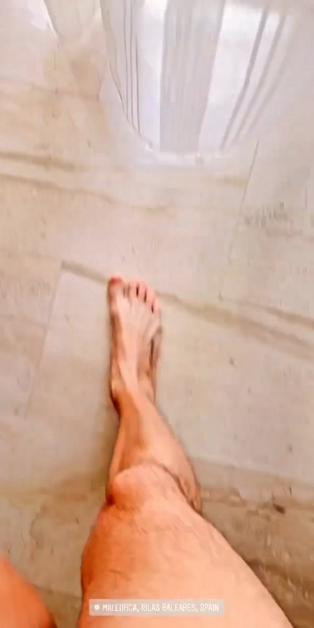 Patricio Arellano Feet