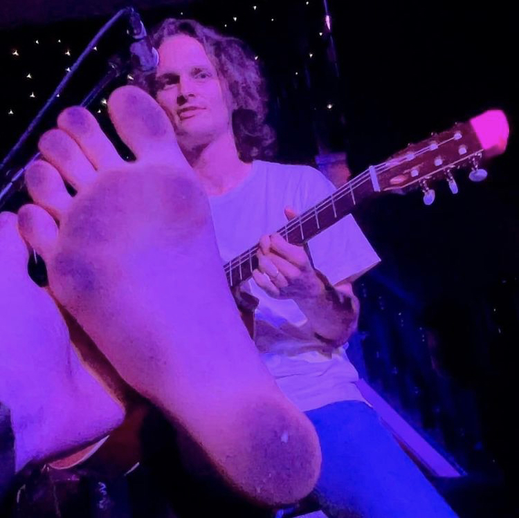 Stu Mackenzie Feet