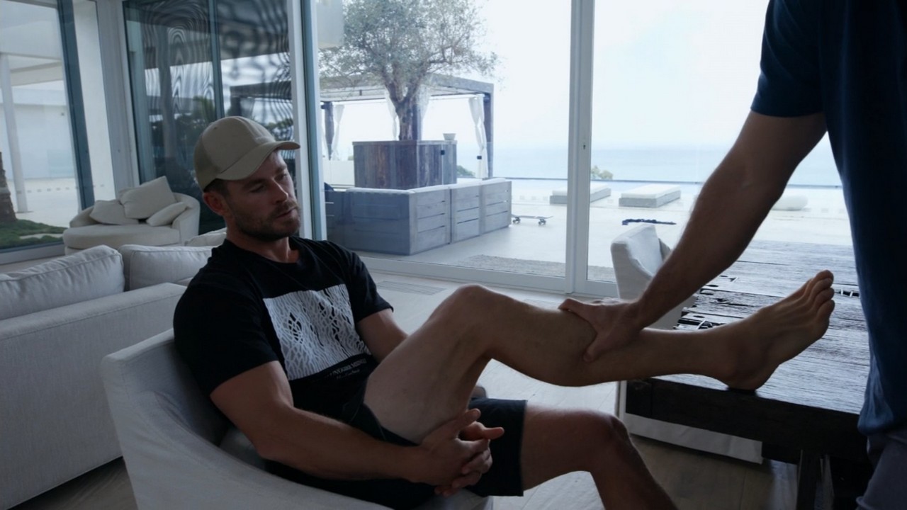 Chris Hemsworth Feet
