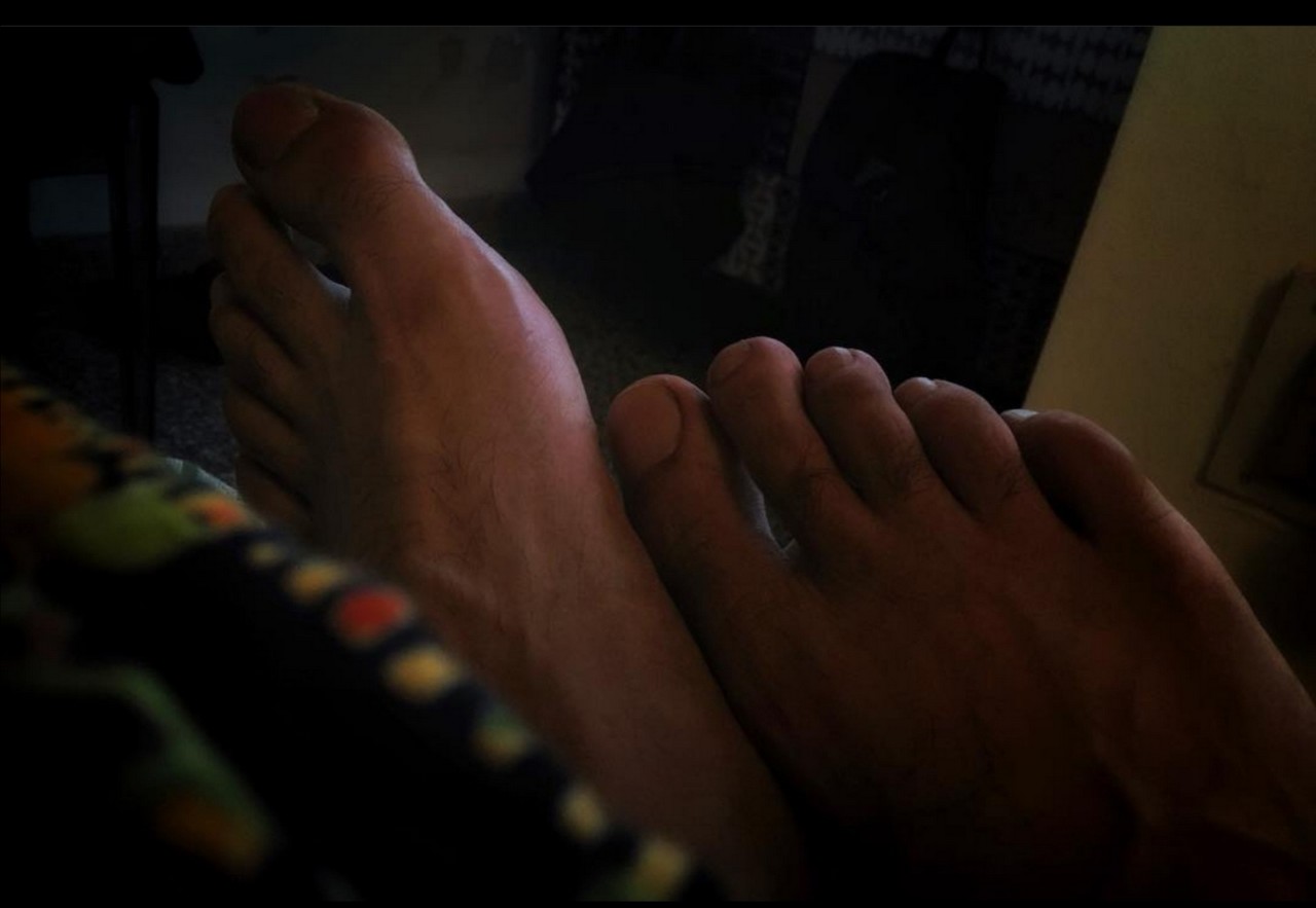 Gulshan Devaiah Feet
