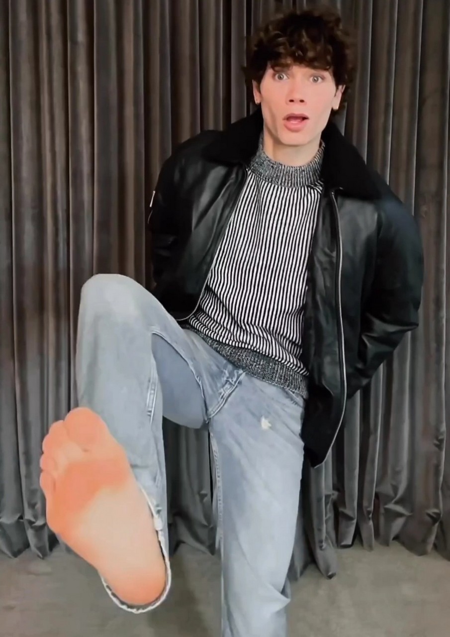 Nick Champa Feet
