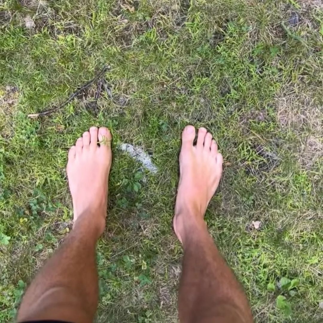 Shawn Mendes Feet